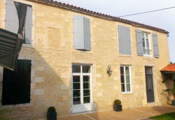 Nettoyage façade à Échillais